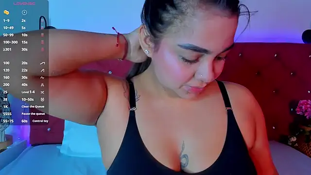 Snapshot of Abril_Gomez06 chatting on September 23, 2025, 3:42 am Abril Gomez06 online show from September 23, 2025, 3:42 am