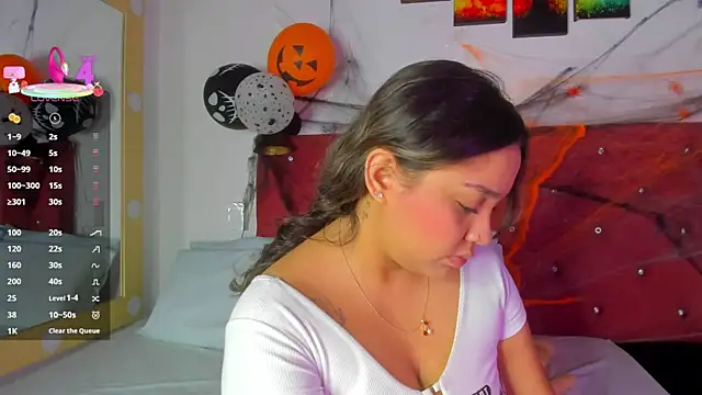 Snapshot of Abril_Gomez06 chatting on October 29, 2025, 3:53 am Abril Gomez06 online show from October 29, 2025, 3:53 am