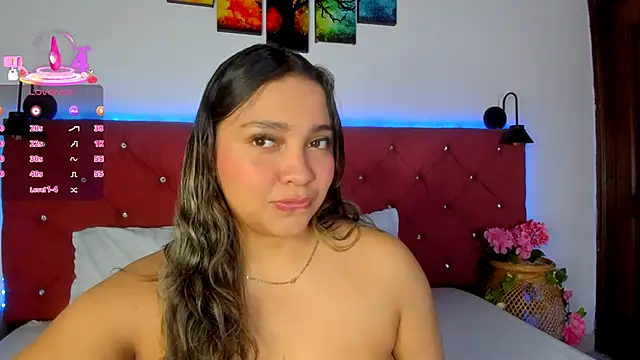 Snapshot of Abril_Gomez06 chatting on December 17, 2025, 8:15 pm Abril Gomez06 online show from December 17, 2025, 8:15 pm