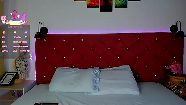 Snapshot of Abril_Gomez06 chatting on December 19, 2025, 7:54 pm Abril Gomez06 online show from December 19, 2025, 7:54 pm