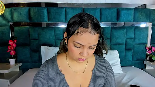 Abril Gomez06 online show from March 18, 2026, 6:44 pm