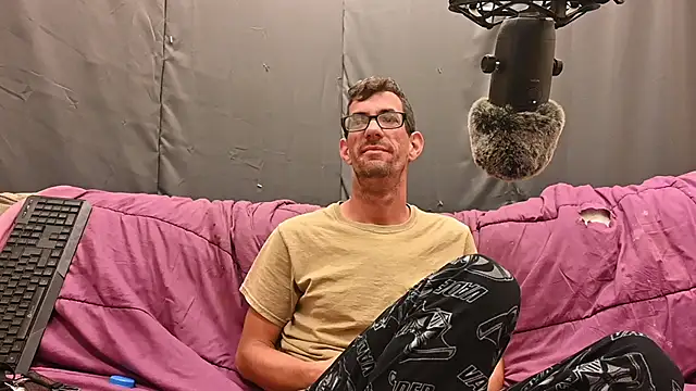 joeiandola online show from September 25, 2025, 3:49 pm