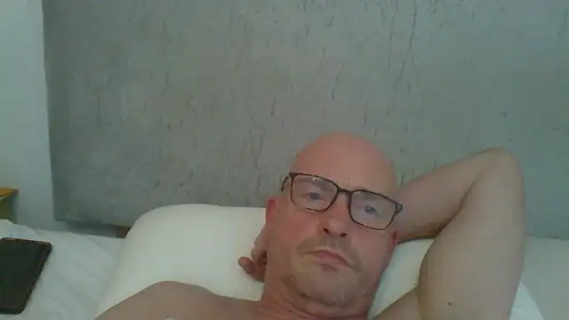 mrtickle0025 online show from February 1, 2026, 8:24 am