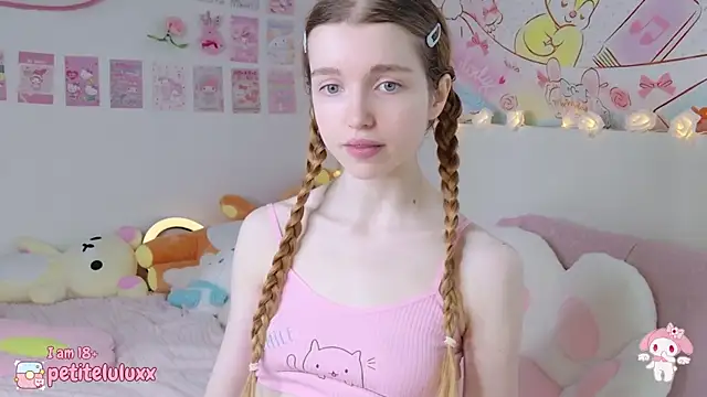 petiteluluxx online show from February 9, 2025, 9:16 am