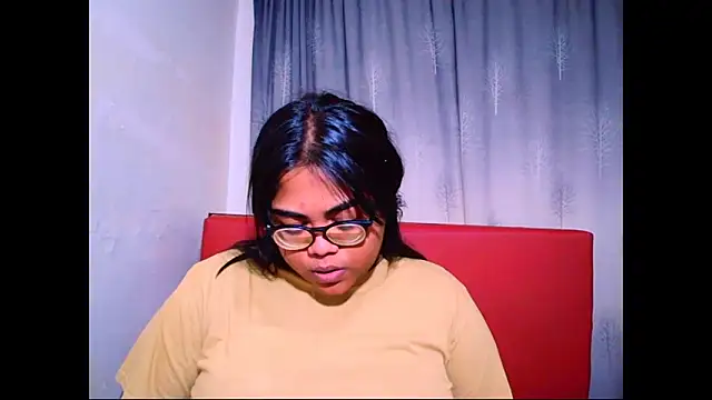 Snapshot of Indian_Lola00 chatting on October 6, 2025, 4:21 am Indian Lola00 online show from October 6, 2025, 4:21 am