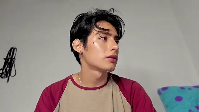 Snapshot of sebas_rose chatting on December 9, 2024, 1:18 am sebas rose online show from December 9, 2024, 1:18 am