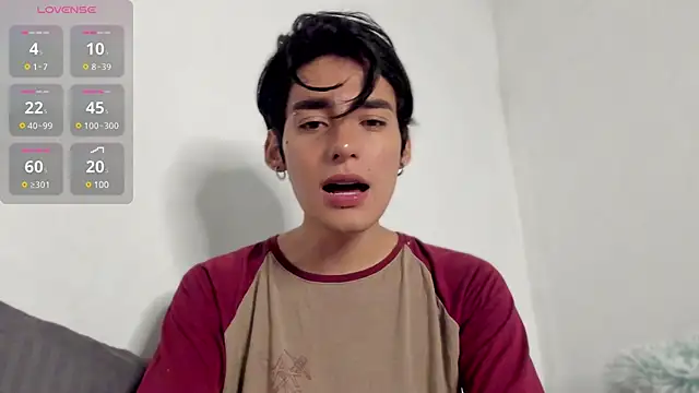 Snapshot of sebas_rose chatting on December 29, 2024, 1:24 am sebas rose online show from December 29, 2024, 1:24 am