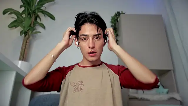 Snapshot of sebas_rose chatting on January 5, 2025, 2:49 am sebas rose online show from January 5, 2025, 2:49 am