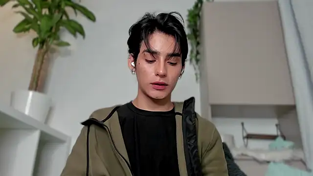 Snapshot of sebas_rose chatting on January 26, 2025, 2:45 am sebas rose online show from January 26, 2025, 2:45 am