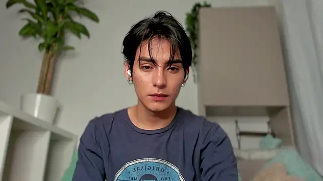 Snapshot of sebas_rose chatting on January 29, 2025, 5:19 am sebas rose online show from January 29, 2025, 5:19 am