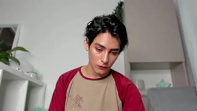 Snapshot of sebas_rose chatting on February 13, 2025, 1:50 am sebas rose online show from February 13, 2025, 1:50 am