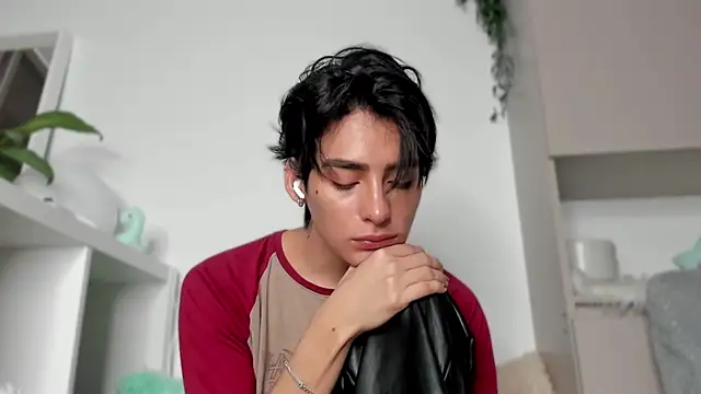 Snapshot of sebas_rose chatting on February 13, 2025, 4:54 am sebas rose online show from February 13, 2025, 4:54 am