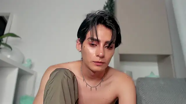 Snapshot of sebas_rose chatting on February 22, 2025, 2:28 am sebas rose online show from February 22, 2025, 2:28 am