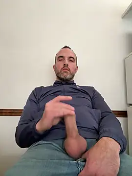 leon3875 online show from May 28, 2026, 3:31 pm