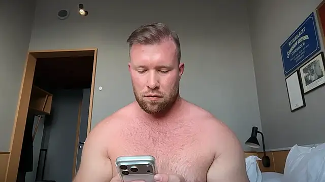 swekingxx online show from May 17, 2026, 3:52 pm