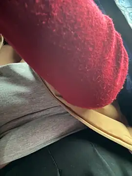 Snapshot of May-Squirt chatting on February 24, 2025, 9:10 am May-Squirt online show from February 24, 2025, 9:10 am