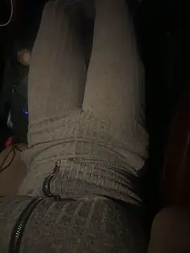 May-Squirt online show from November 23, 2025, 11:32 am