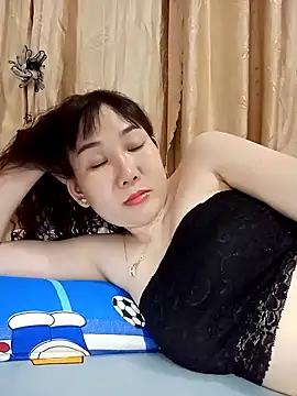 Snapshot of Ana_love2000 chatting on February 11, 2025, 5:18 pm Ana love2000 online show from February 11, 2025, 5:18 pm