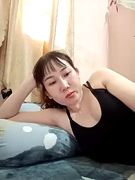Snapshot of Ana_love2000 chatting on February 14, 2025, 2:39 am Ana love2000 online show from February 14, 2025, 2:39 am