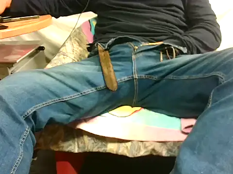 Giulio35 Pika online show from October 30, 2025, 4:52 pm