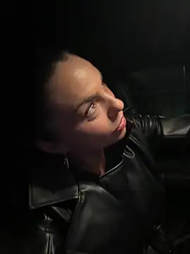 Snapshot of KimKelly13 chatting on March 3, 2026, 2:50 am KimKelly13 online show from March 3, 2026, 2:50 am