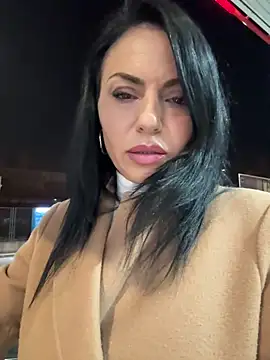 Snapshot of KimKelly13 chatting on March 4, 2026, 3:45 am KimKelly13 online show from March 4, 2026, 3:45 am