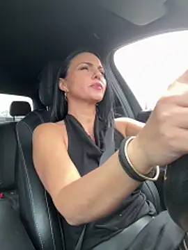 Snapshot of KimKelly13 chatting on April 13, 2026, 11:37 am KimKelly13 online show from April 13, 2026, 11:37 am