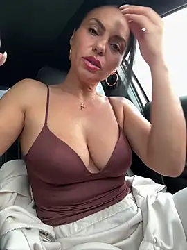 KimKelly13 online show from May 20, 2026, 4:18 am