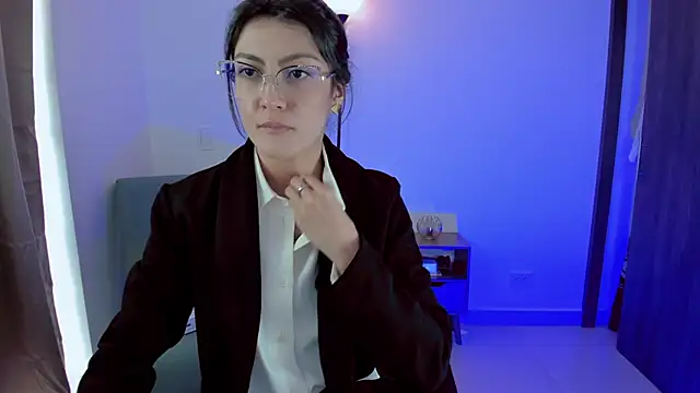 Snapshot of Lilabril chatting on January 30, 2025, 5:17 pm Lilabril online show from January 30, 2025, 5:17 pm