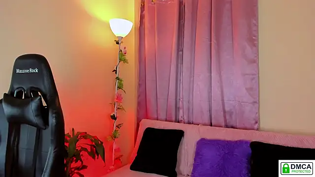 Snapshot of Lilabril chatting on March 10, 2025, 12:37 pm Lilabril online show from March 10, 2025, 12:37 pm