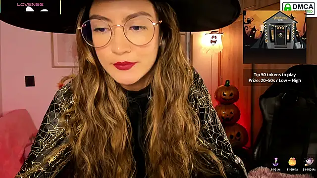 Snapshot of Lilabril chatting on October 10, 2025, 2:49 pm Lilabril online show from October 10, 2025, 2:49 pm