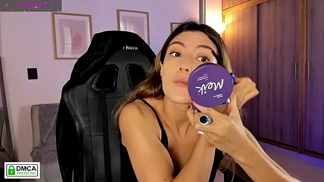 Lilabril online show from April 28, 2026, 2:44 pm