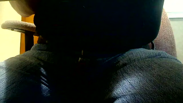 markluvskitty online show from October 3, 2025, 12:46 pm