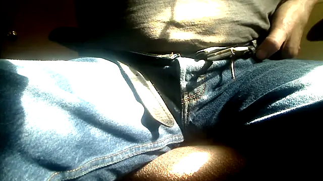 markluvskitty online show from April 17, 2026, 1:58 pm