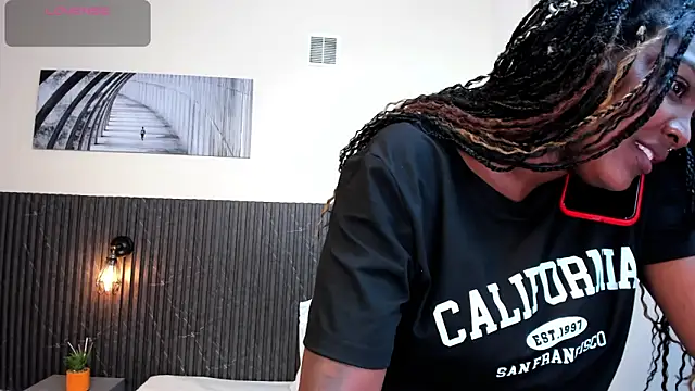 chanel brunette online show from March 14, 2025, 6:18 pm