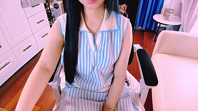 Lee Mi online show from March 15, 2026, 2:23 pm