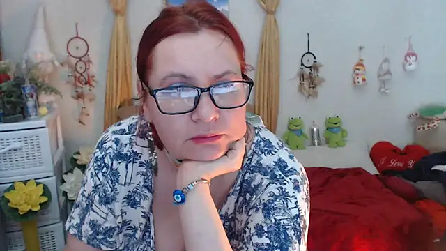 Snapshot of PlayfullMature chatting on February 2, 2025, 4:48 am PlayfullMature online show from February 2, 2025, 4:48 am