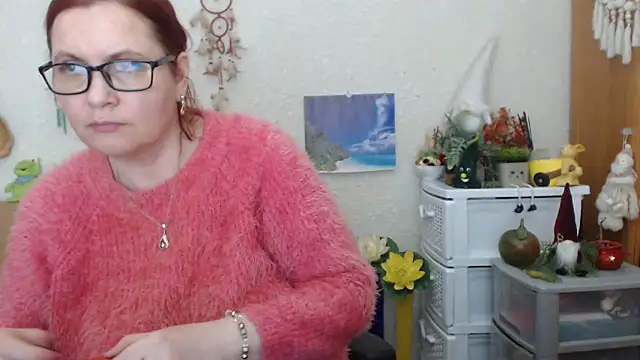 Snapshot of PlayfullMature chatting on March 21, 2025, 1:56 pm PlayfullMature online show from March 21, 2025, 1:56 pm