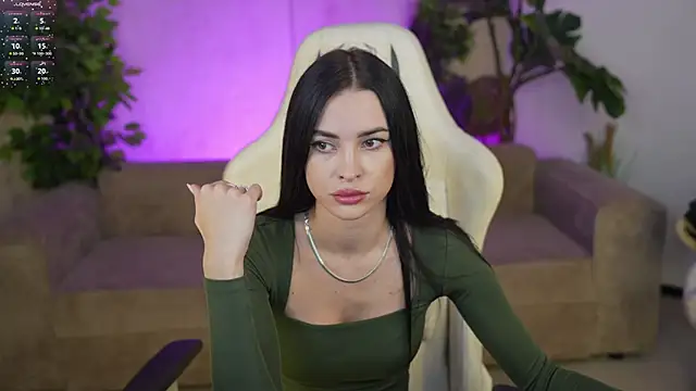 Tina Breeze online show from October 13, 2025, 10:48 am