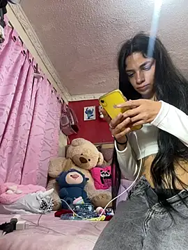 Snapshot of _Dulcinea777 chatting on June 19, 2026, 12:04 am Dulcinea777 online show from June 19, 2026, 12:04 am