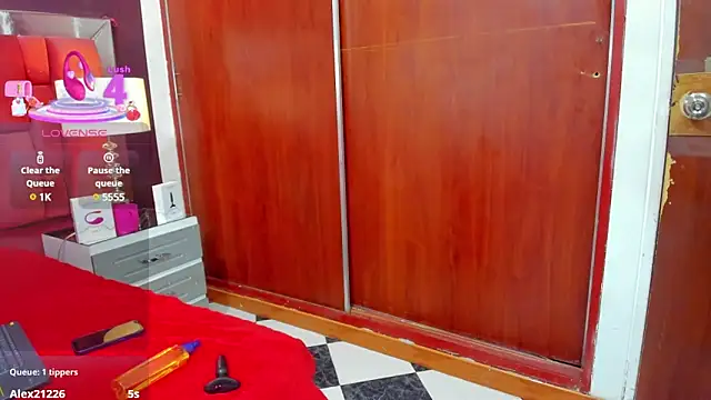 Snapshot of mariamRosse chatting on March 10, 2025, 5:22 am mariamRosse online show from March 10, 2025, 5:22 am