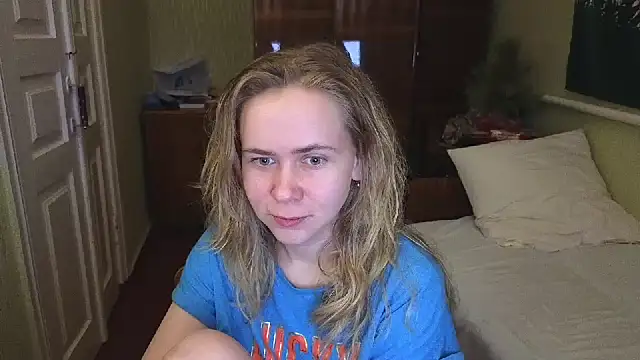 Snapshot of Riley_Roo chatting on January 27, 2025, 6:09 pm Riley Roo online show from January 27, 2025, 6:09 pm