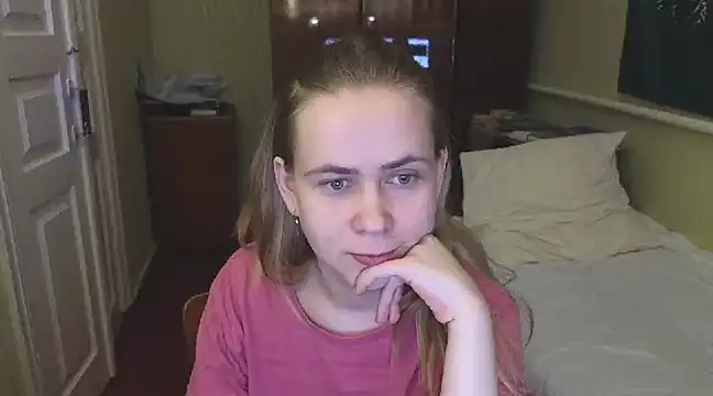 Snapshot of Riley_Roo chatting on February 25, 2025, 8:30 pm Riley Roo online show from February 25, 2025, 8:30 pm