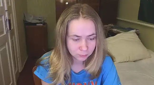 Snapshot of Riley_Roo chatting on February 27, 2025, 5:36 pm Riley Roo online show from February 27, 2025, 5:36 pm