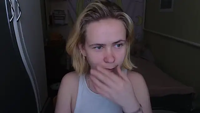 Riley Roo online show from April 15, 2026, 7:48 am