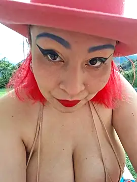 Andrea Bloomix online show from January 5, 2026, 8:45 pm