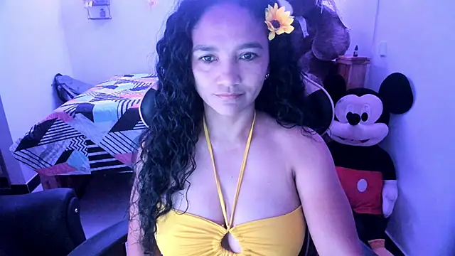 Snapshot of rayza_mature_154 chatting on November 8, 2025, 1:11 pm rayza mature 154 online show from November 8, 2025, 1:11 pm