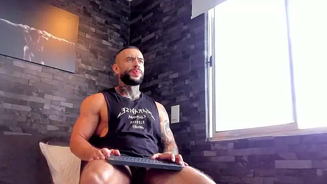 Snapshot of BruceDallas chatting on September 25, 2025, 2:10 pm BruceDallas online show from September 25, 2025, 2:10 pm