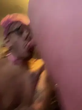 Snapshot of Mune_Raez_6 chatting on January 10, 2026, 9:41 pm Mune Raez 6 online show from January 10, 2026, 9:41 pm