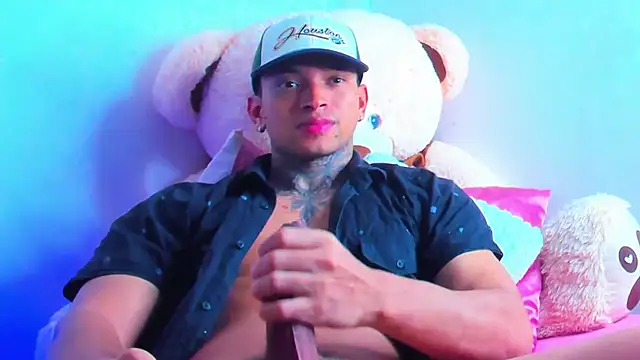 Stiven collins online show from January 10, 2026, 11:56 am